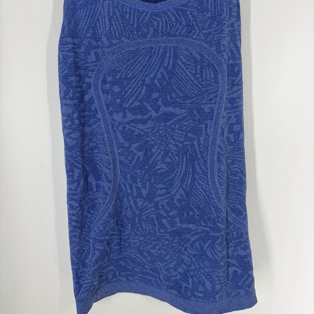 Lululemon Tank Top Size 10 Women Blue Swiftly Tech Racerback Athletic Blue Print - Picture 3 of 7